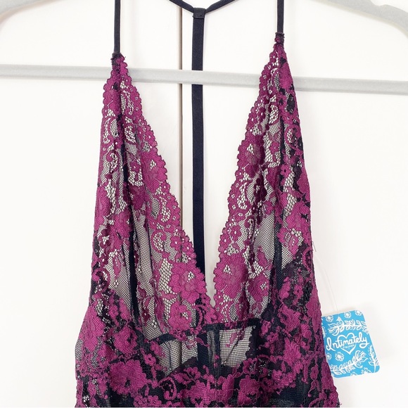 NWT Intimately Free People Too Cute To Handle Lace Bodysuit Black & Fuschia XS - Picture 3 of 12